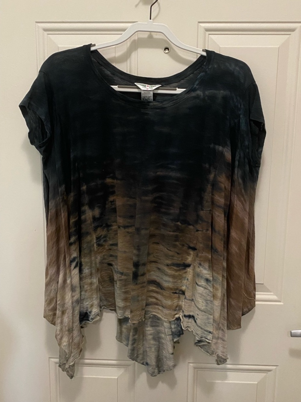 Hard Tail Forever Tie-Dye Handkerchief Top